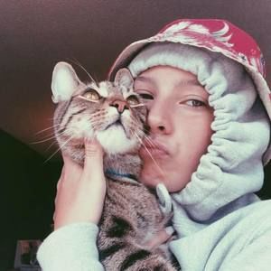 Meet your Posher, Selena